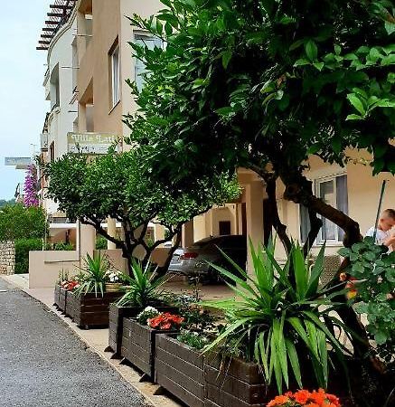 Apartments Lati Ulcinj Zewnętrze zdjęcie